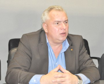 Nicuşor Constantinescu cere strămutarea procesului